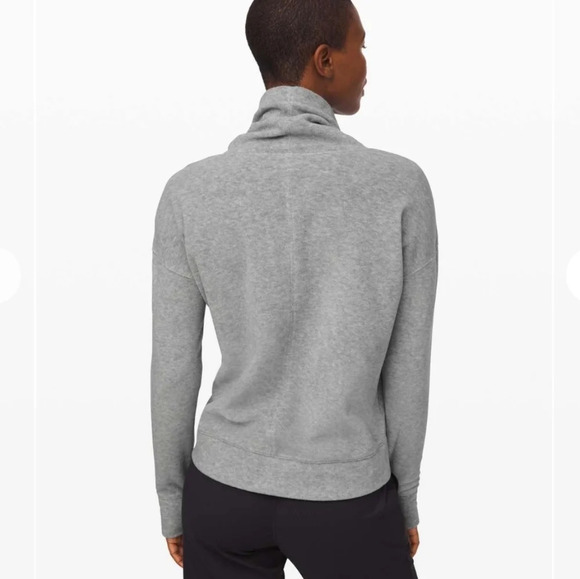 Lululemon Go Forward Fleece Pullover Sweater Light Grey High Cowl Neck Size 4 - Picture 2 of 16